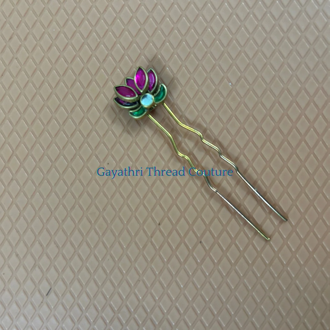 U Pins - 7