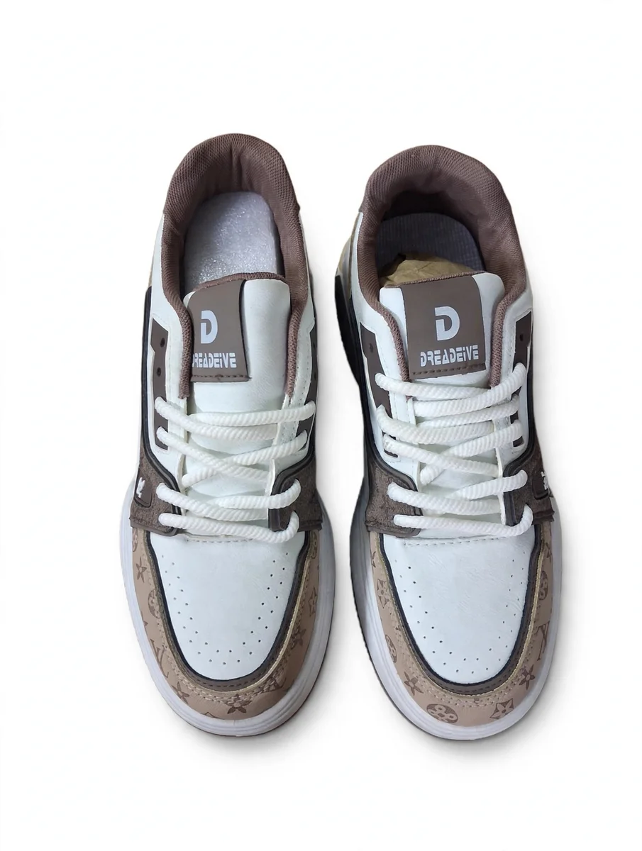Chunky lace-up sneakers