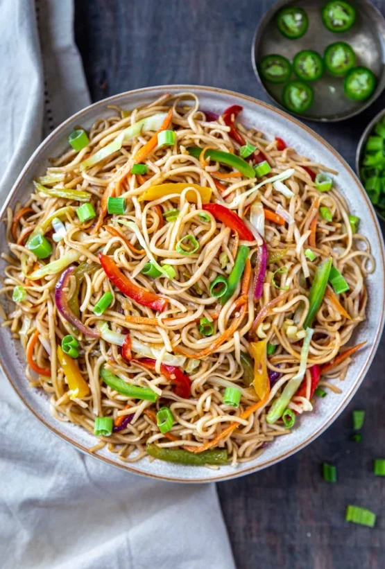 Veg Hakka Noodles