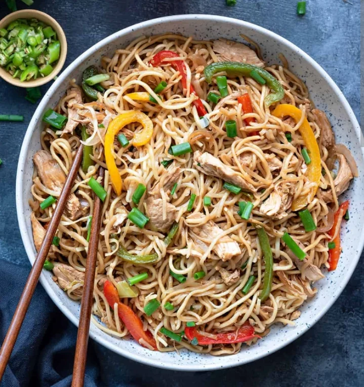Chicken Hakka Noodles