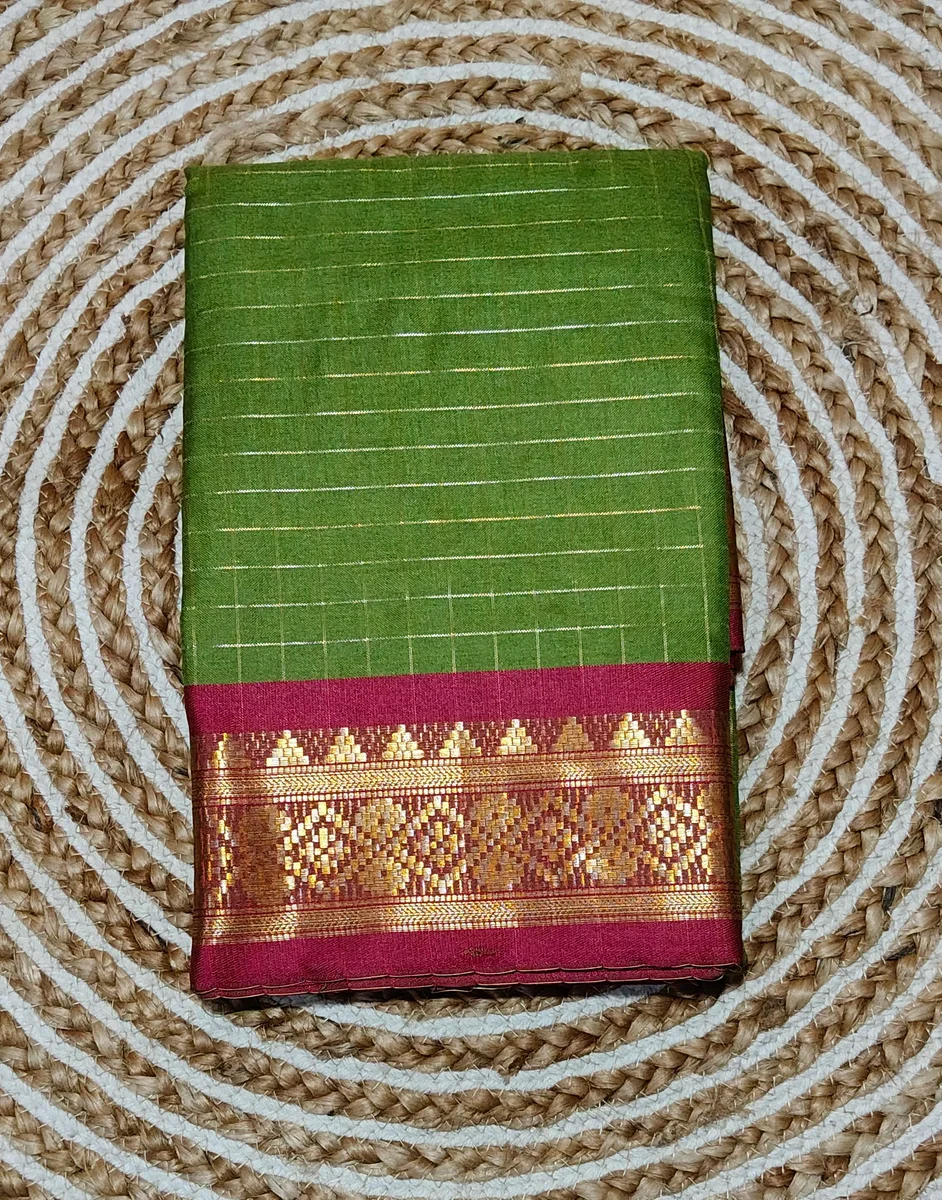 Premium Soft Silk Saree with Elegant Checks Design & Traditional Chit Pallu