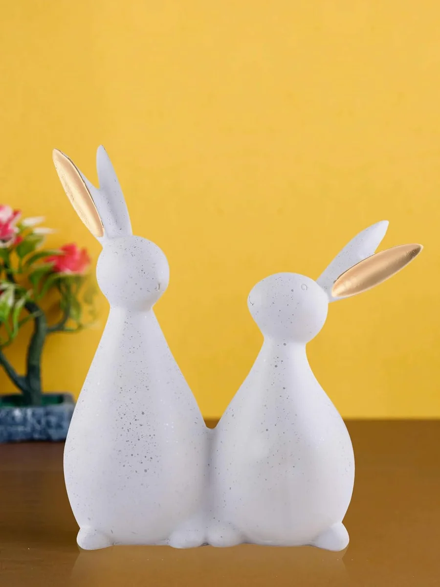 Rabbit showpiece