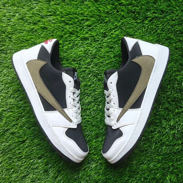 Travis scott olive