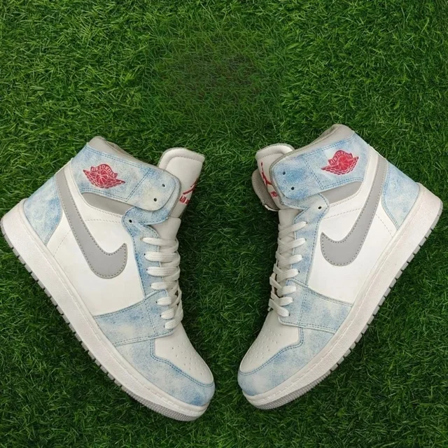 Jordan 1 hyper royal high