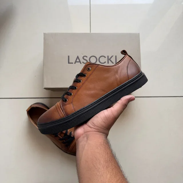 GENUINE LEATHER SNEAKER