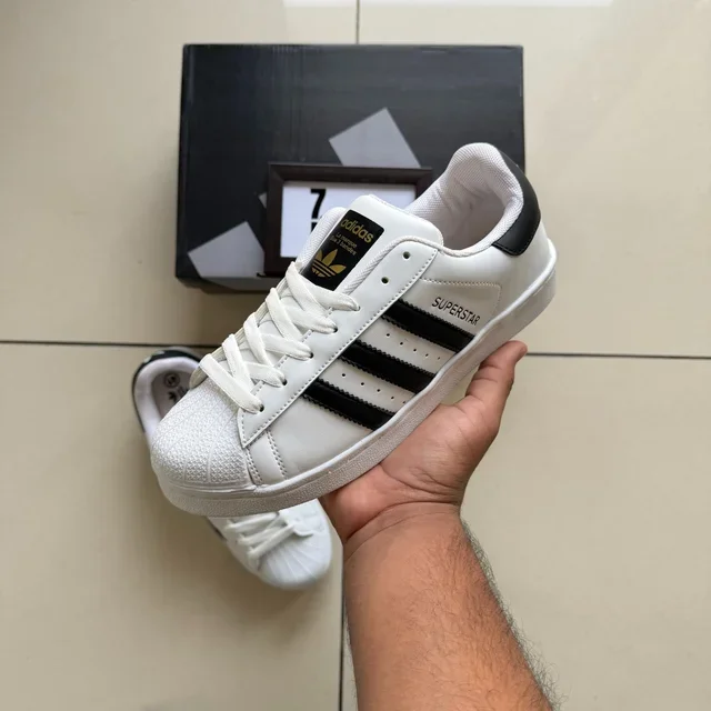 Superstar White