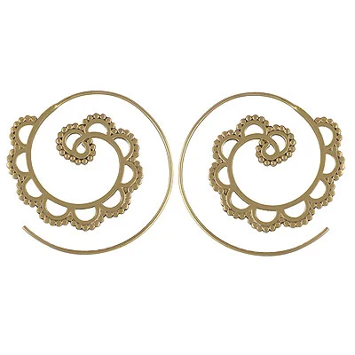 Alluring Rawa Pattern Design Around Plain Solid Brass Hoop Earrings