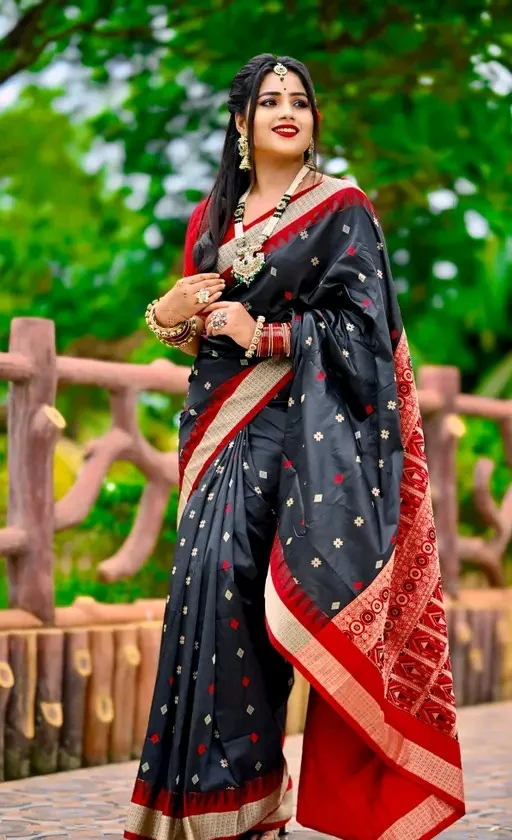 Sambalpuri Pure Handloom Meena Silk Saree .