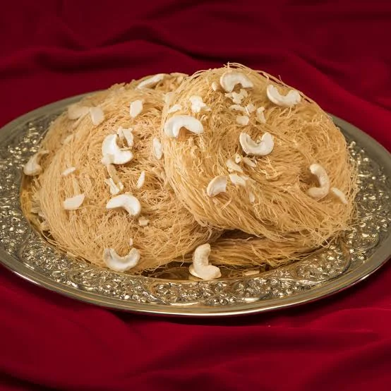 Desi Ghee Dud Finni (Feeki)