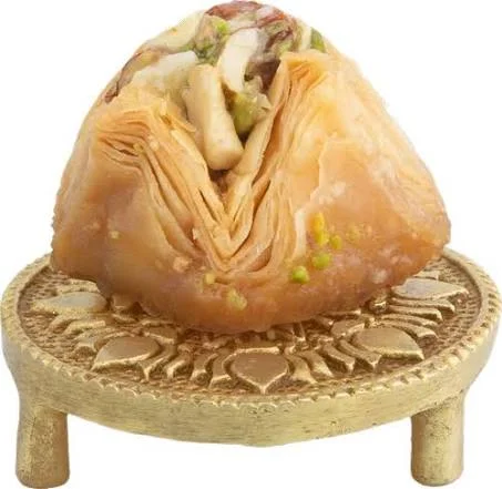 Cashew Pyramid