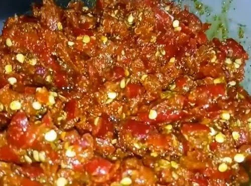 Lal Mirch Kutta Aachar