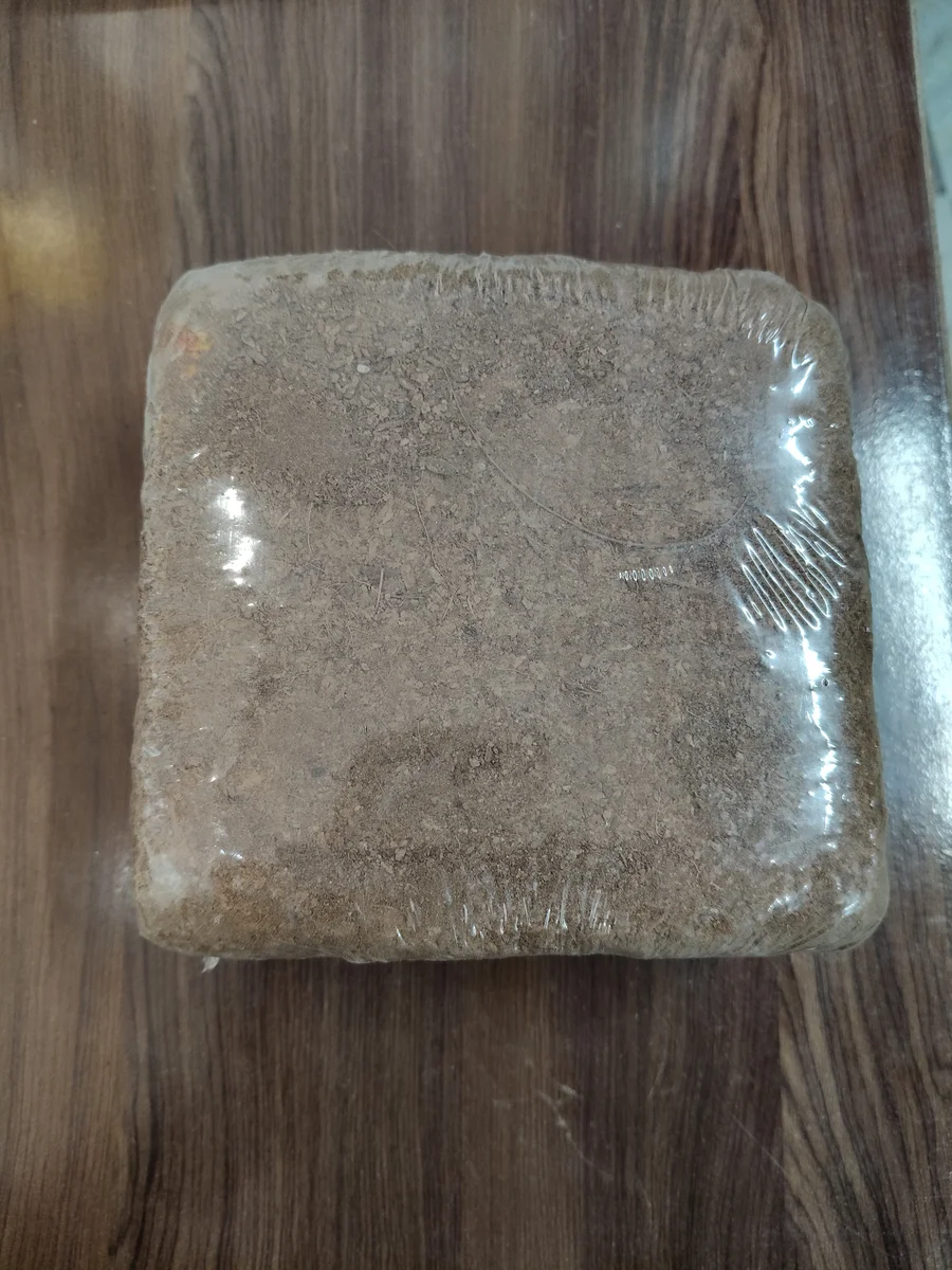 Madana Agro Products Cocopeat Block 1 KG | 100% Natural Coconut Cocopeat for Plants & Gardening 2