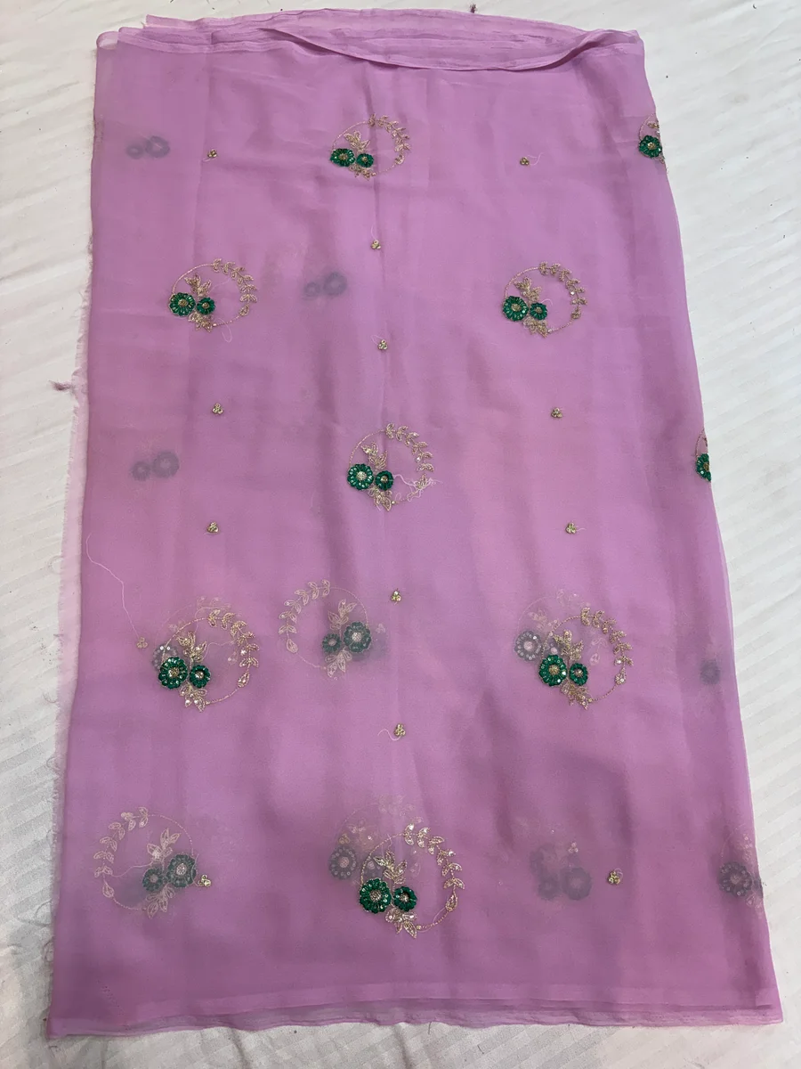 Chinon Lehenga