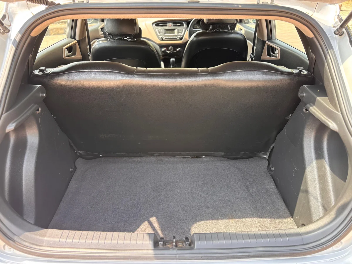 HYUNDAI i20 MAGNA+ VTVT - 15