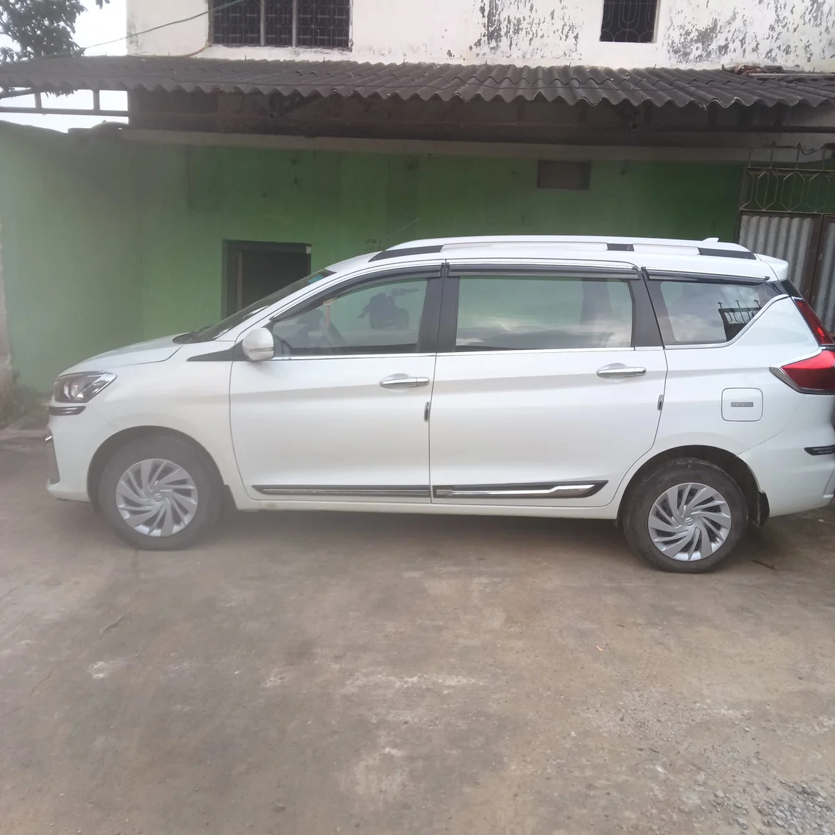 MARUTI ERTIGA VXI SMART HYBRID - 2