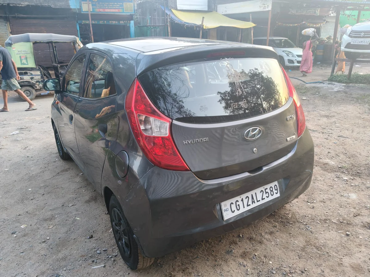 HYUNDAI EON - 3