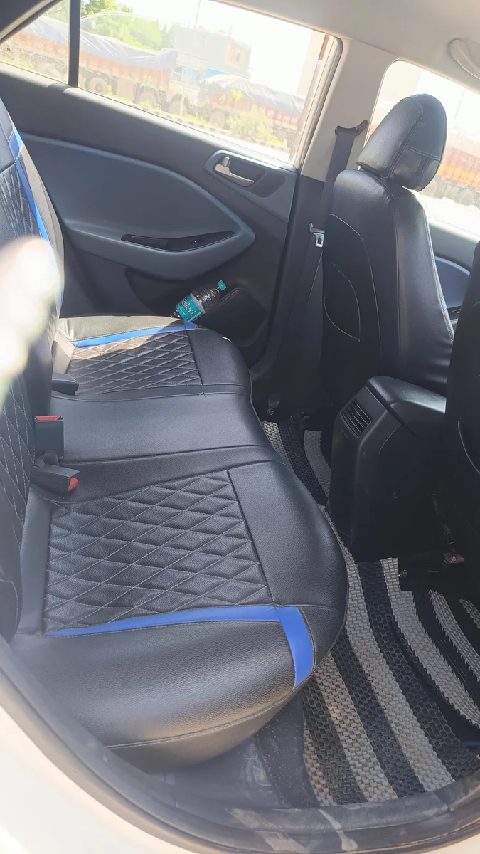 HYUNDAI i20 - 12