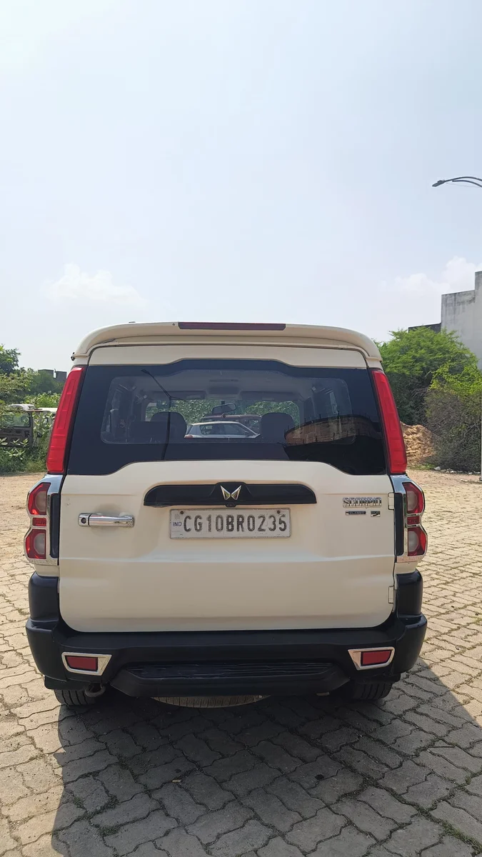 MAHINDRA SCORPIO CLASSIC S MT 9S - 10