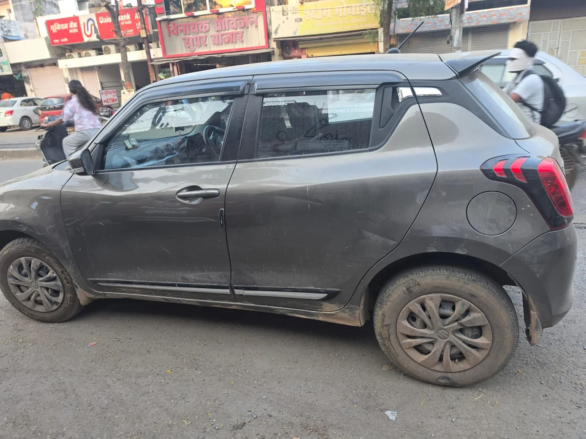 MARUTI SWIFT VXI - 3