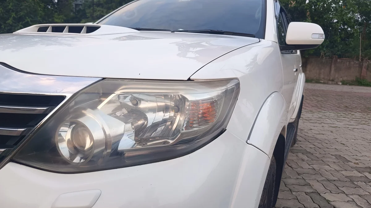 TOYOTA FORTUNER 4×2 MT - 10