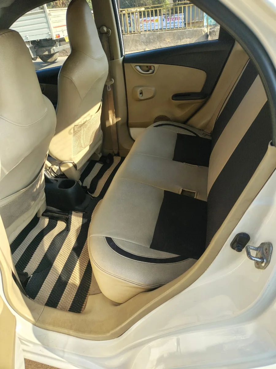 HONDA BRIO VXAT - 9