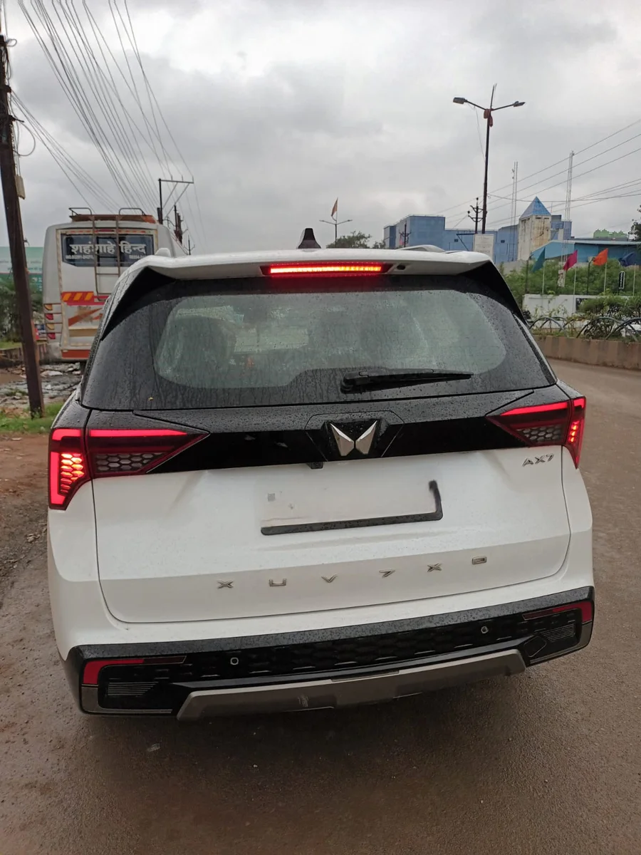 MAHINDRA XUV 7XO  AX7 - 3