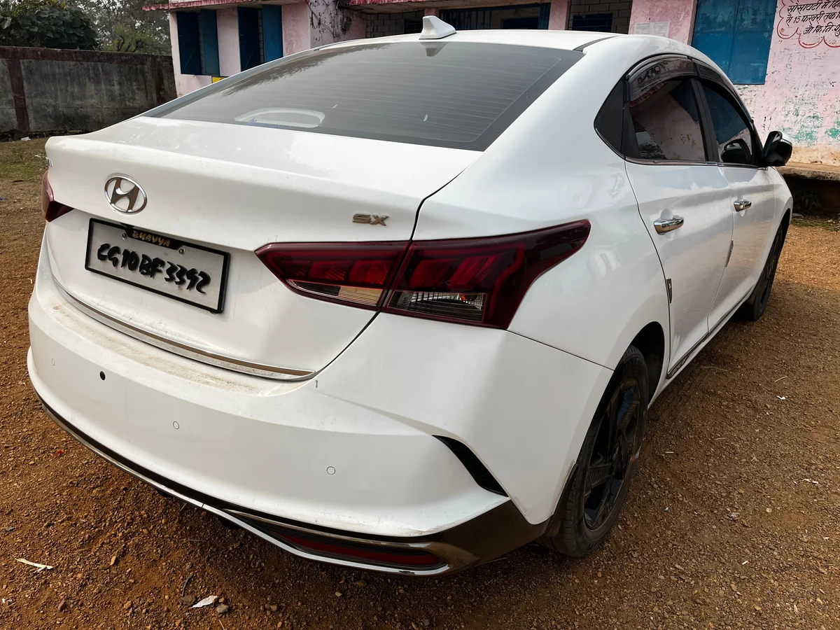 HYUNDAI VERNA SX - 5