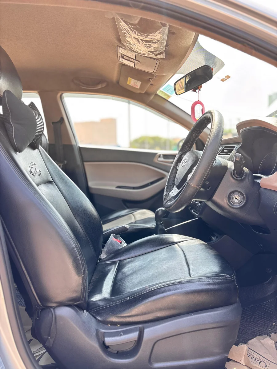 HYUNDAI i20 MAGNA+ VTVT - 11