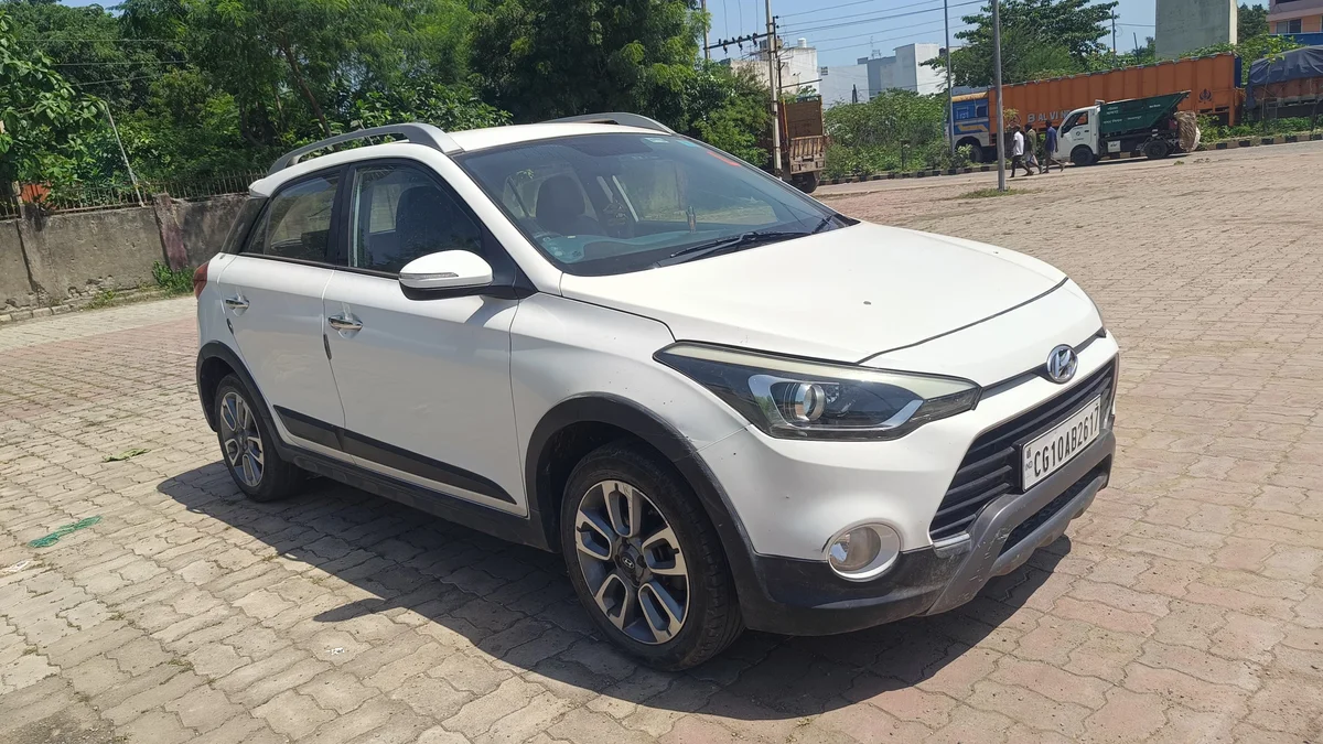 HYUNDAI i20 - 8