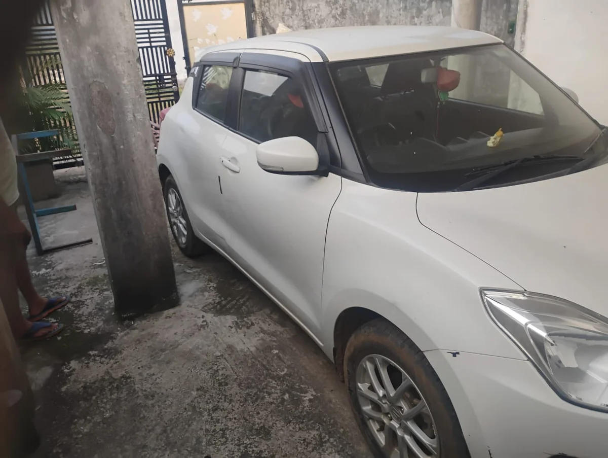MARUTI SWIFT ZXI