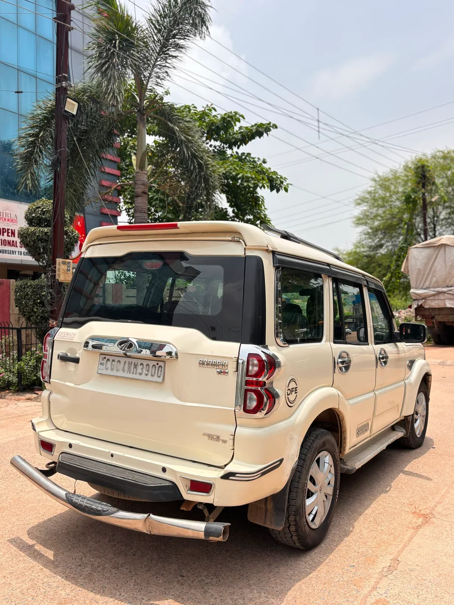 Mahindra Scorpio S5 MH 2W - 7