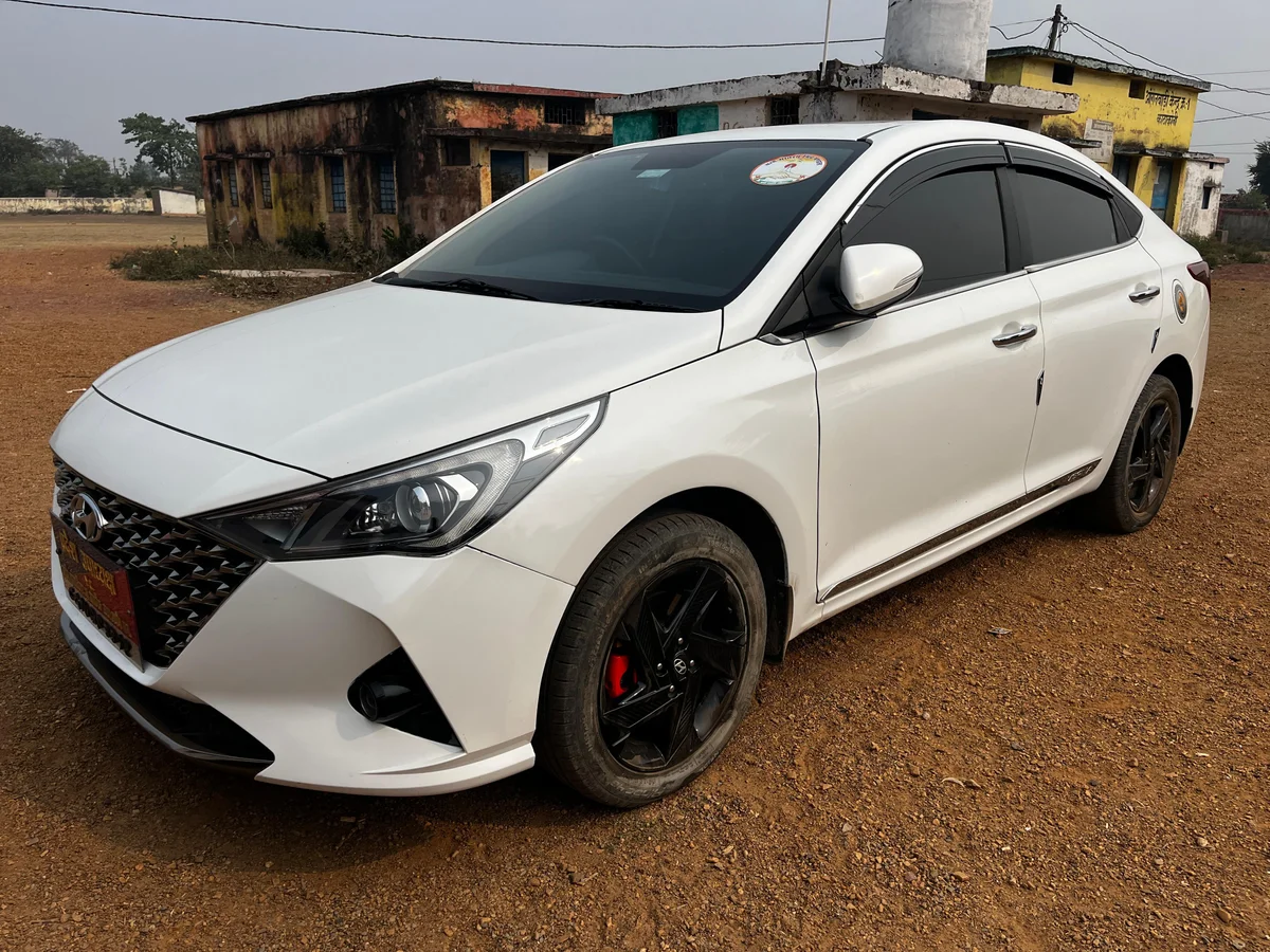 HYUNDAI VERNA SX - 2