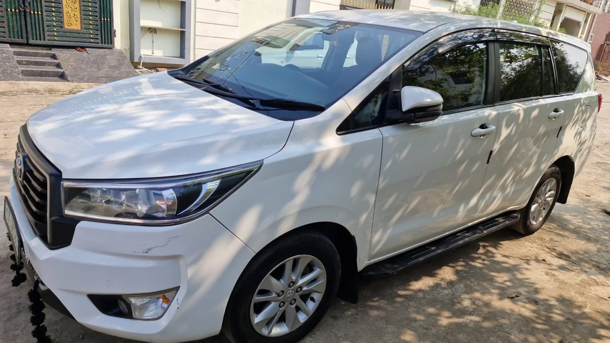 TOYOTA INNOVA CRYSTA (GX,MT ) - 3