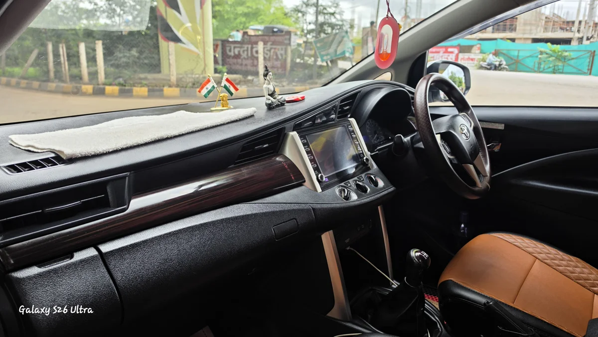 TOYOTA INNOVA CRYSTA 2.4G (GX+ MT) - 14