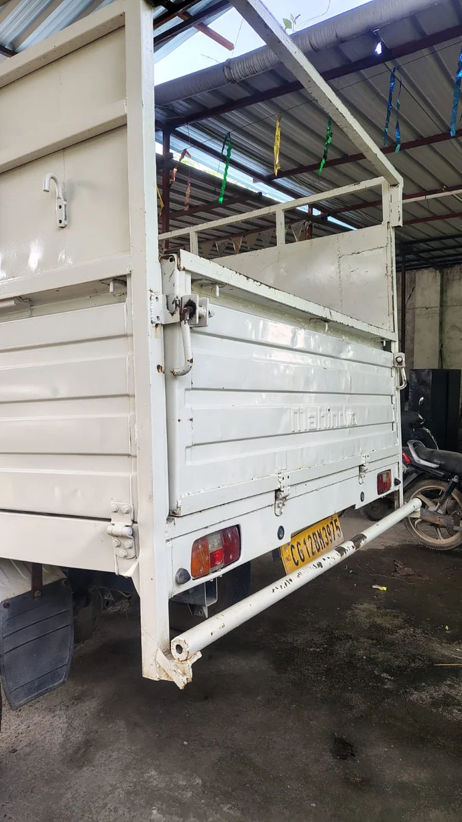 MAHINDRA BOLERO MAXX PICKUP 1.7 - 6