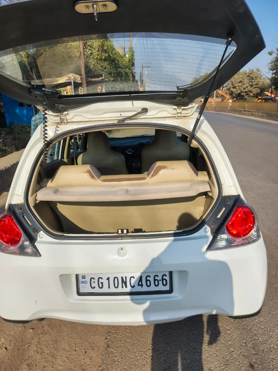 HONDA BRIO VXAT - 5