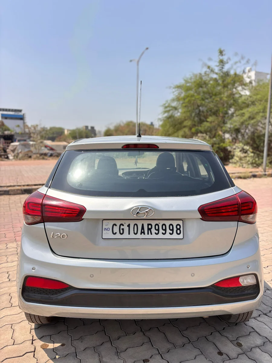 HYUNDAI i20 MAGNA+ VTVT - 6