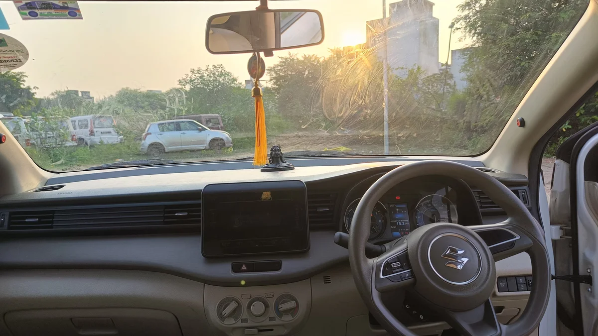 MARUTI SUZUKI ERTIGA  SMART HYDERABAD VXI - 21