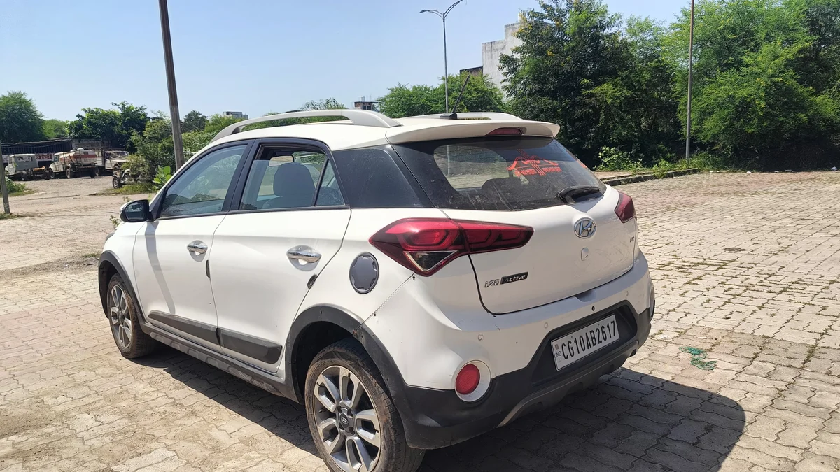 HYUNDAI i20 - 3