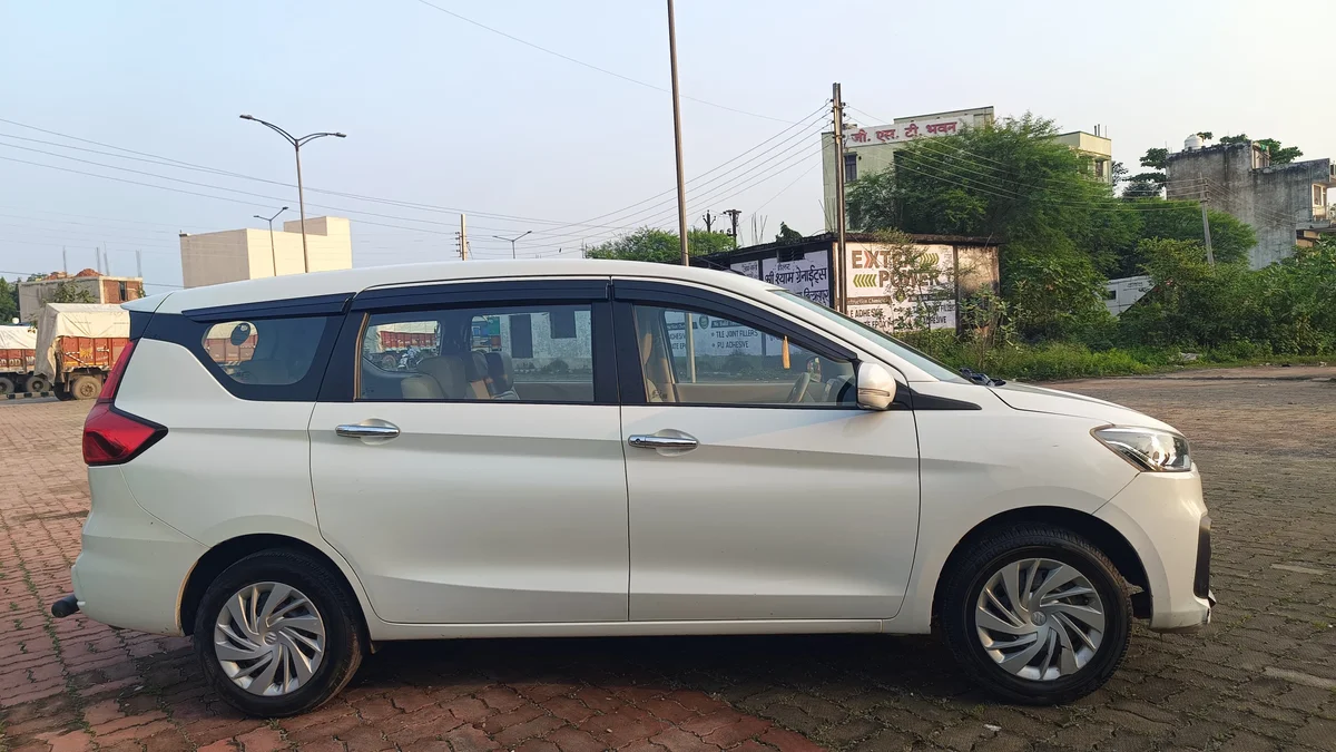 MARUTI SUZUKI ERTIGA  SMART HYDERABAD VXI - 7