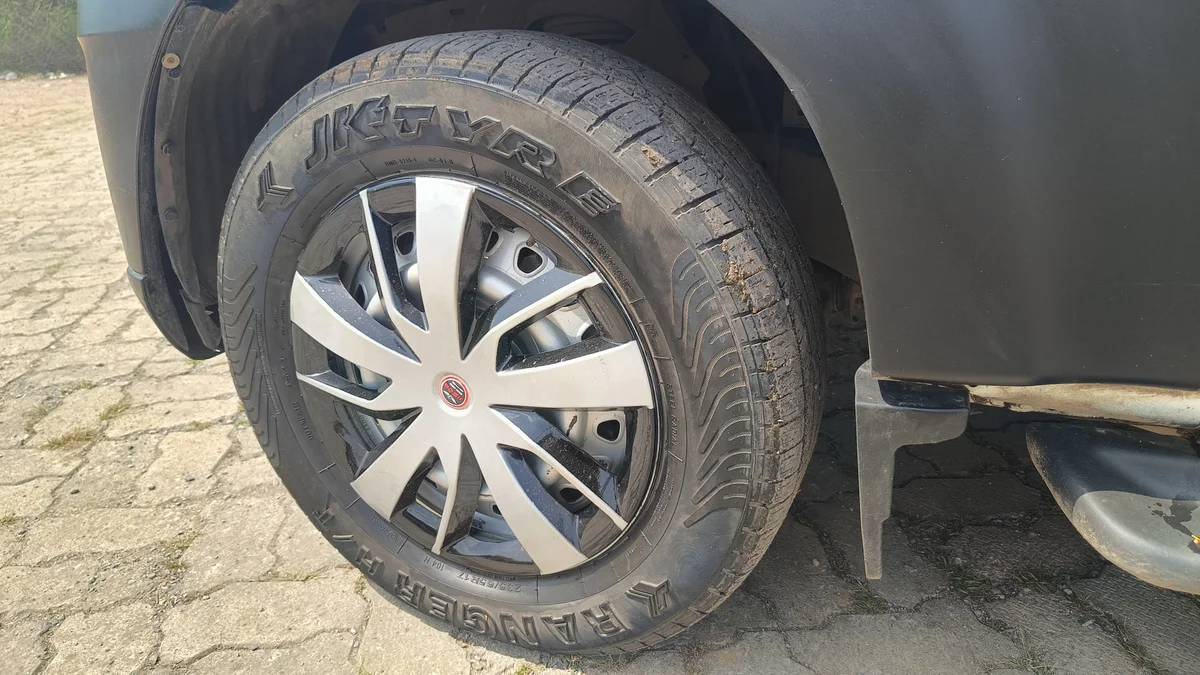 MAHINDRA SCORPIO CLASSIC S MT 9S - 28