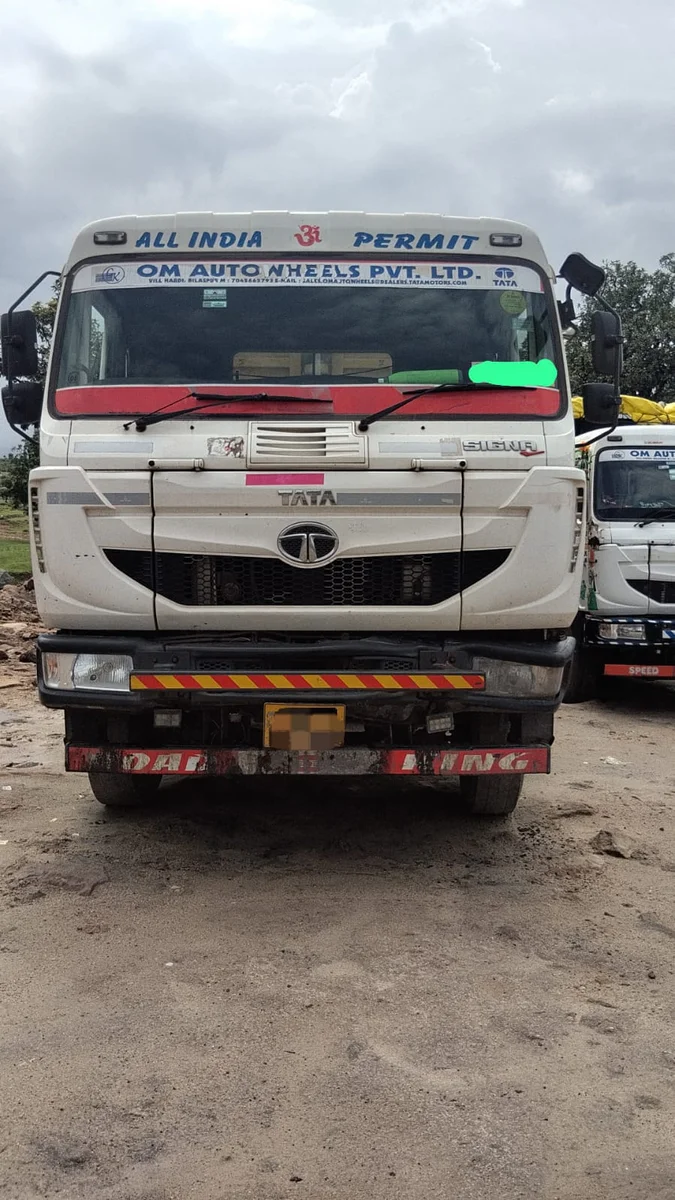 TATA SIGNA 5530 . S BSVI 4×2