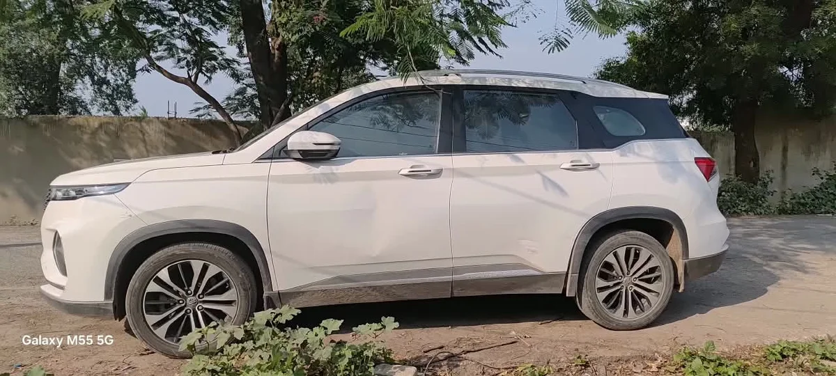 MG HECTOR PLUS TOP MODEL - 4