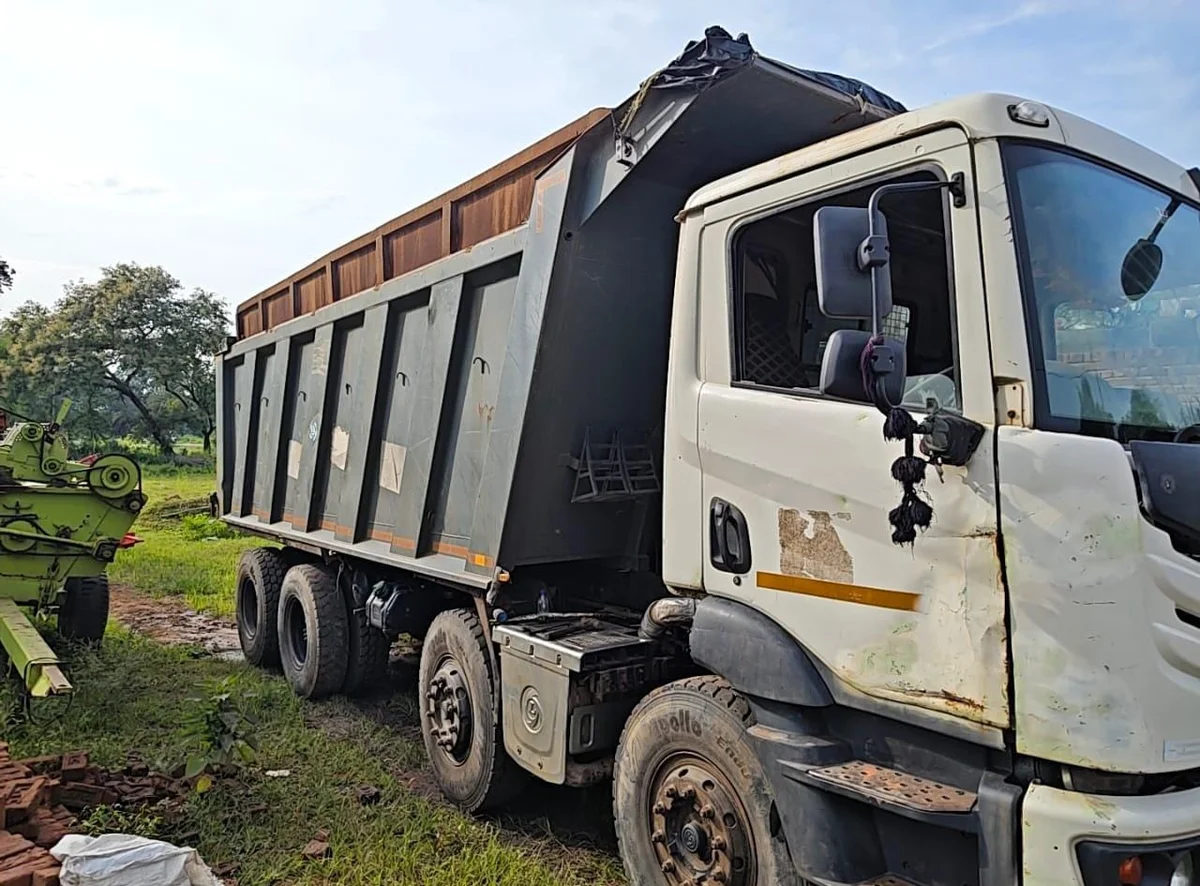 ASHOK LEYLAND 12 CHAKKA - 2