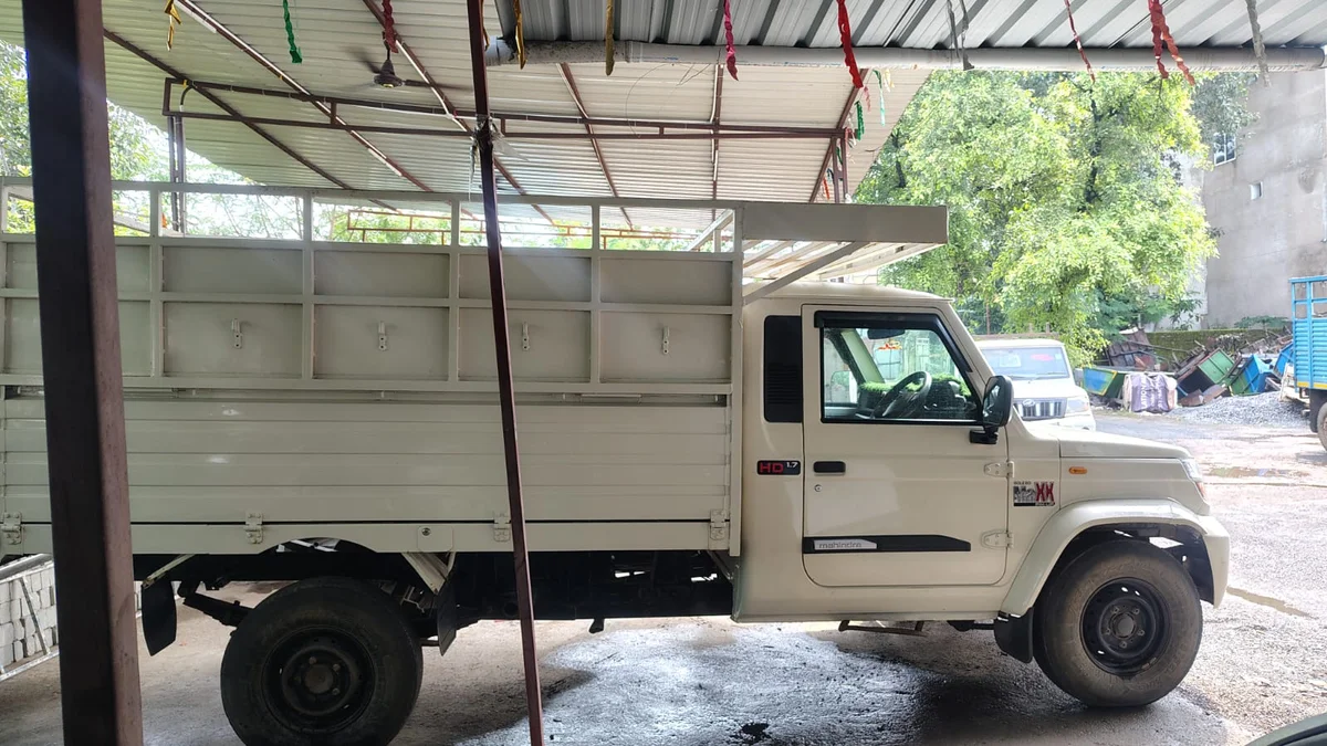 MAHINDRA BOLERO MAXX PICKUP 1.7 - 4