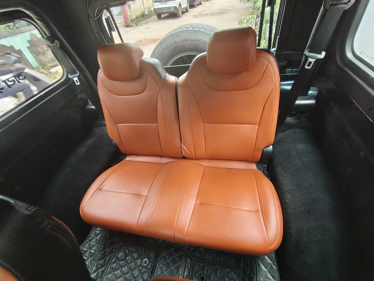 MAHINDRA THAR 4×4  TOP MODEL - 5