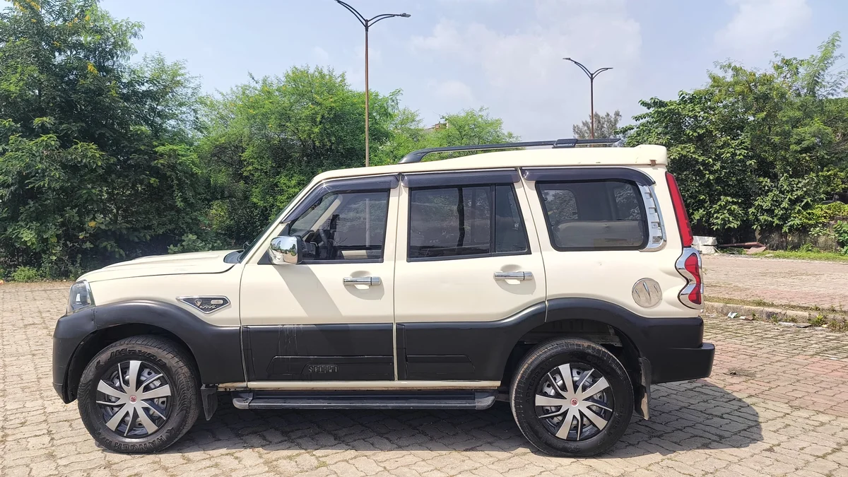 MAHINDRA SCORPIO CLASSIC S MT 9S - 11
