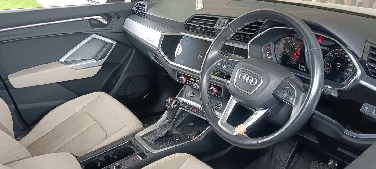 AUDI Q3 SB  40 TFSI Q - 3