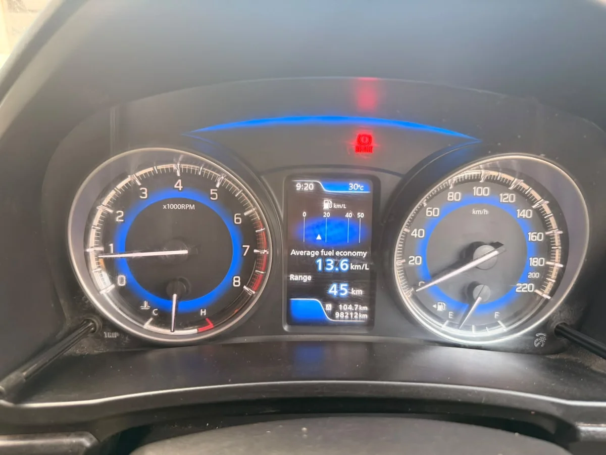 TOYOTA GLANZA G (MT) - 10