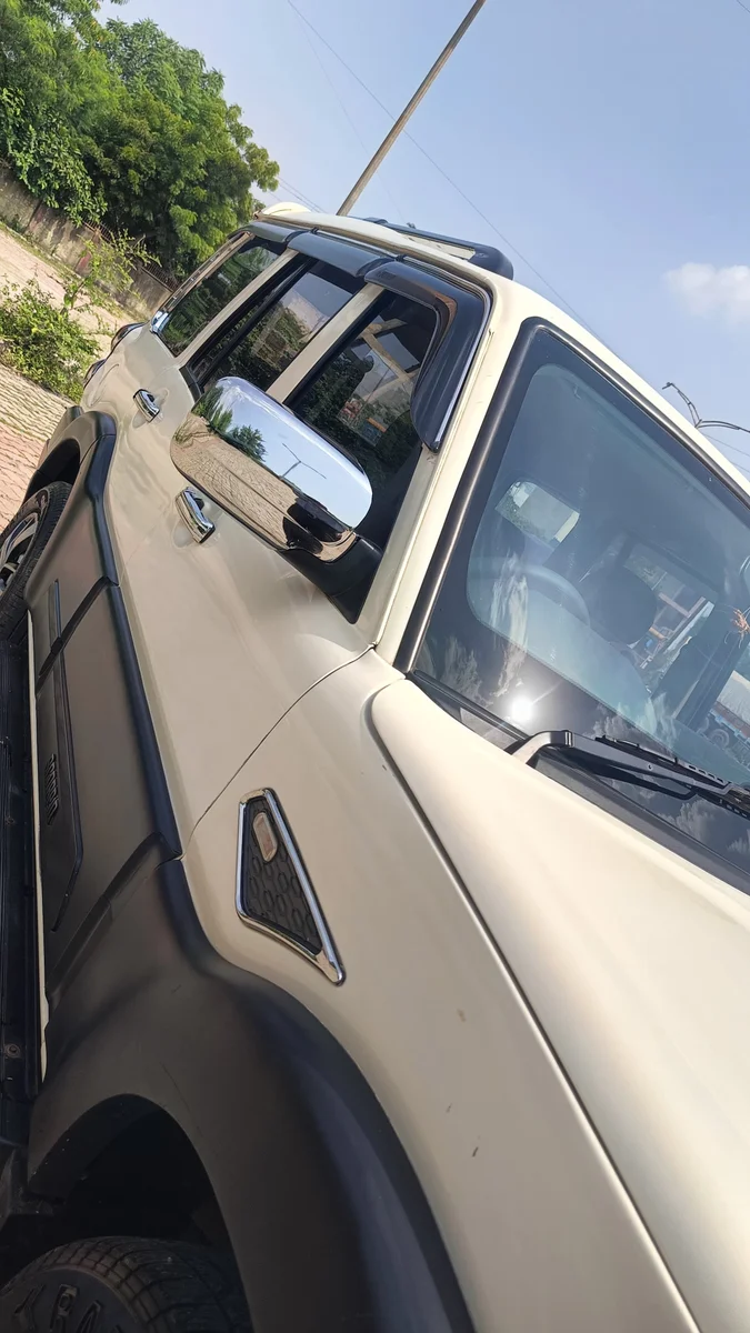 MAHINDRA SCORPIO CLASSIC S MT 9S - 6